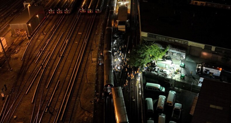ABD’de tren raydan çıktı
