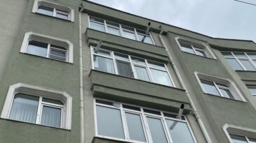 Edirne’de pencere sinekliğine yaslanan çocuk 3’üncü kattan düştü