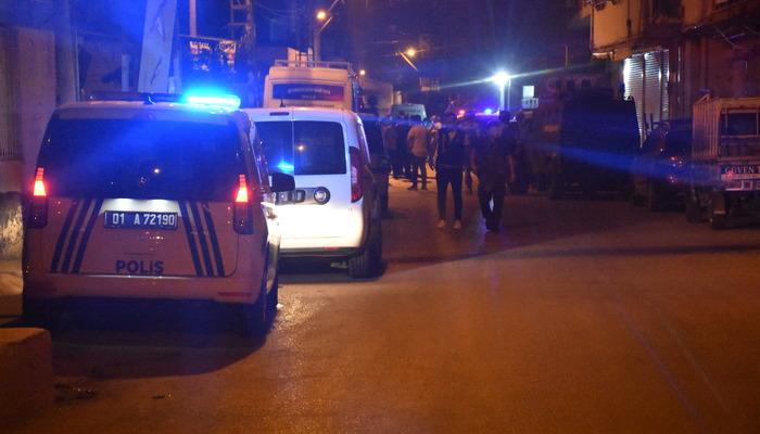 Adana’da kavgaya müdahale eden polis memuru bıçakla yaralandı