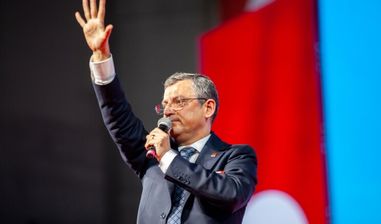 Özgür Özel CHP’nin yeni genel başkanı