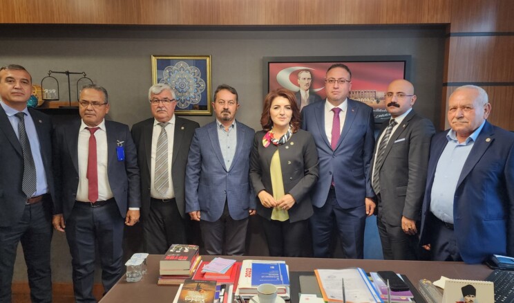 “TARIM İŞÇİLERİ KADERİNE TERK EDİLDİ”