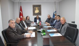 Başkan Sarı; “ Esnafın üzerindeki vergi yükü azaltılmalı”
