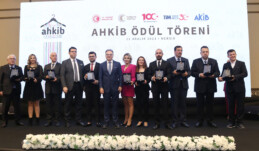 İHRACAT ŞAMPİYONLARI ÖDÜLLENDİRİLDİ