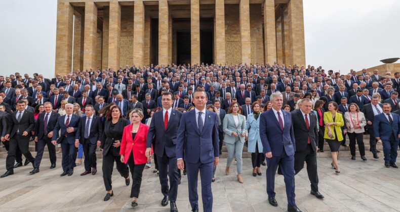 CHP’Lİ BAŞKANLAR İLK KEZ ANKARA’DA BULUŞTU