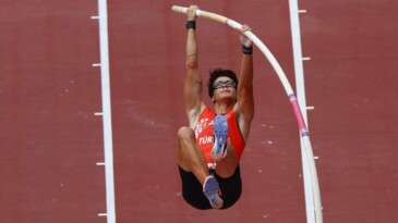 Şaşma, İtalya’da tarih yazdı