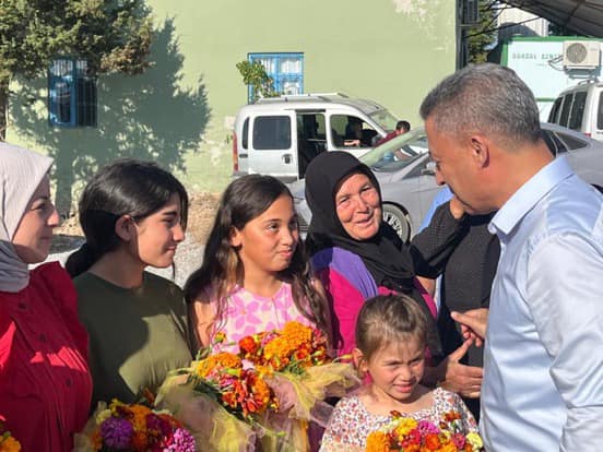 Sever, Bozyazı’da Halkla Buluştu