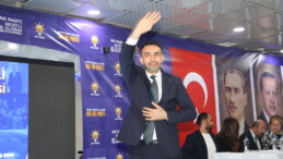 Ak Parti güçleniyor