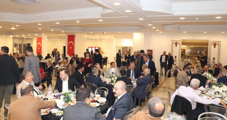 ASKON Mersin Şube Başkanı Hasan Arslan, MTSO’nun İftar Programına Katıldı