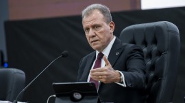 Kağıt Üstündeki Aday: Vahap Seçer