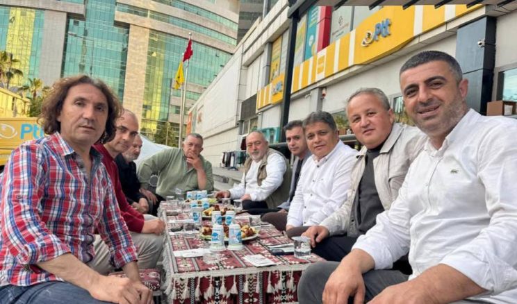 Gazetecilerden Hacı Bey Gurme Döner’e Tam Not