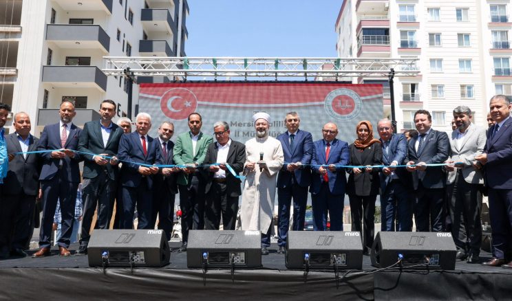 Erdemli ve Tarsus’ta Yeni İbadethaneler Hizmete Girdi