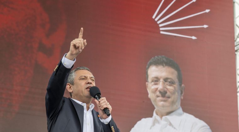 Özgür Özel Mersin Mitinginde “Değişim” Dedi