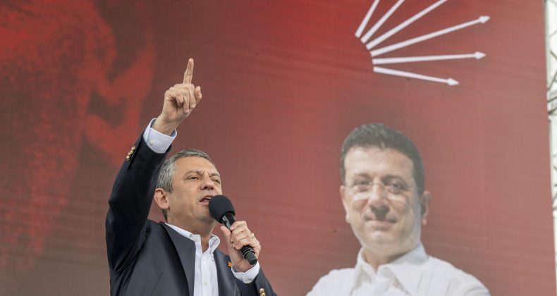 Özgür Özel Mersin Mitinginde “Değişim” Dedi