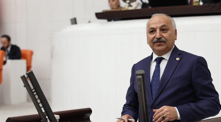 CHP’li Talat Dinçer: “Okullar Yok, Vaatler Çok”