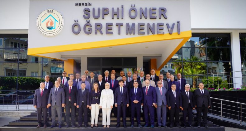 Mersin İl Millî Eğitim Müdürlüğü’nde Devir Teslim Töreni