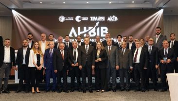 GIDA İHRACATININ YILDIZLARI MERSİN’DE PARLADI