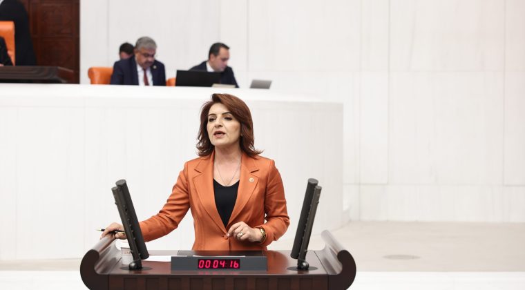 “YASTIK ALTI DEĞİL, YÖNETİM ÜSTÜ SORUN!”