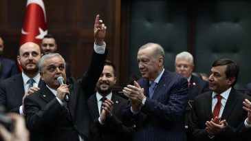 Mersin Milletvekili Hasan Ufuk Çakır, AK Parti’ye katıldı