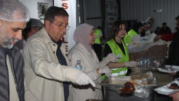 Emin Ucuz’dan Gönül Sofrasına Destek