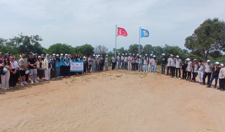 AKYATAN’DA DENİZ KAPLUMBAĞALARININ YAŞAM ALANLARINA YÖNELİK FARKINDALIK ETKİNLİĞİ DÜZENLENDİ
